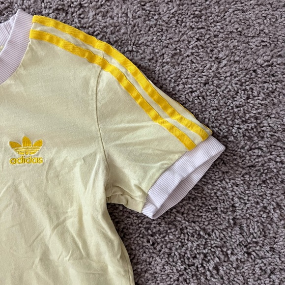 EUC Retro Vintage Adidas Yellow 3 Stripe Top XS - Picture 3 of 7